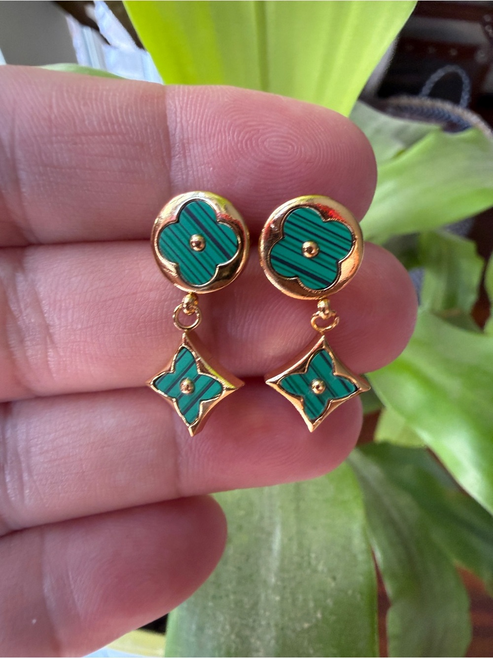 Gold-Tone Green Malachite Clover Flower Earrings - LV like-minded